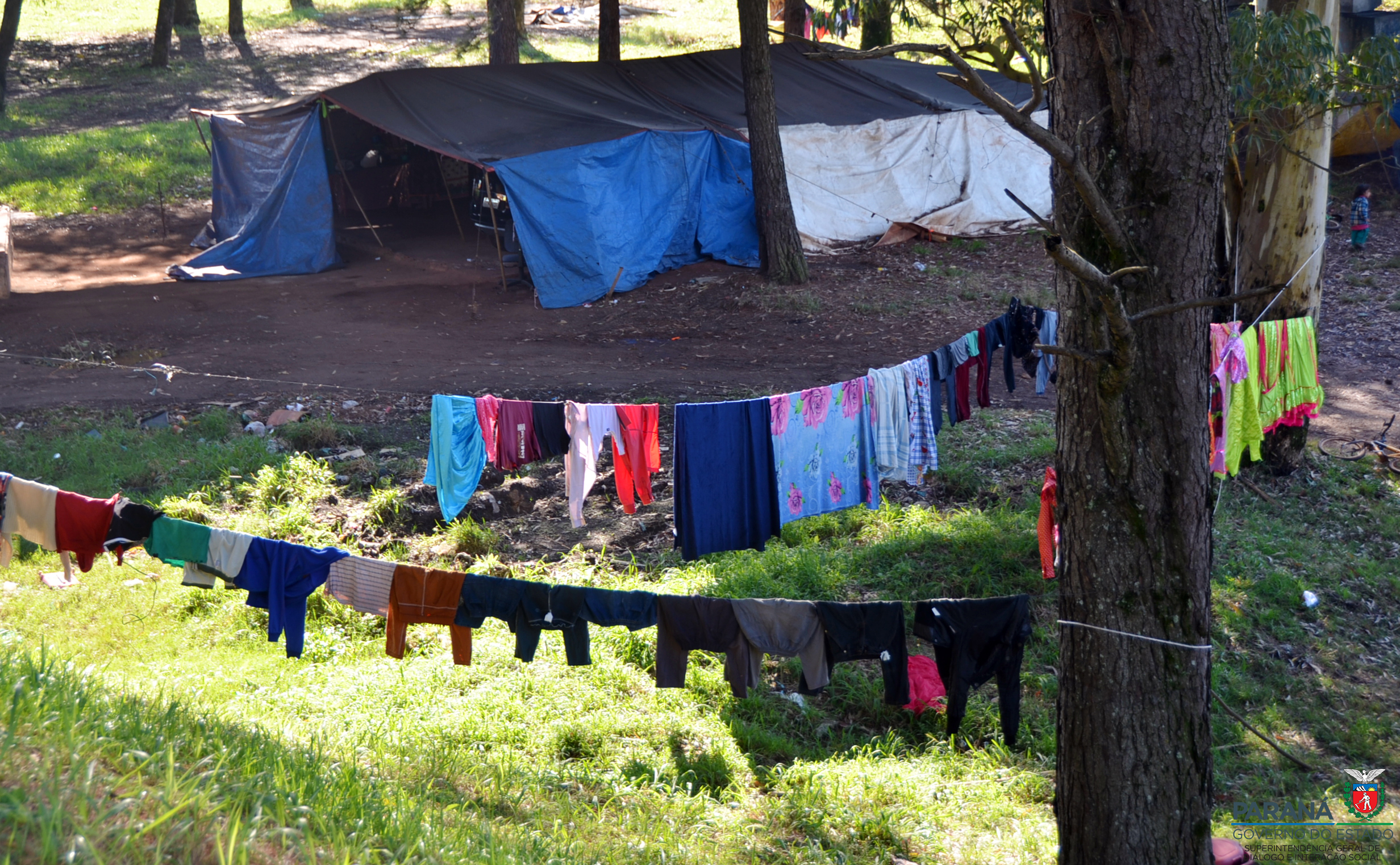 SUDIS E MINISTÉRIO PÚBLICO VISITAM ACAMPAMENTO CIGANO.