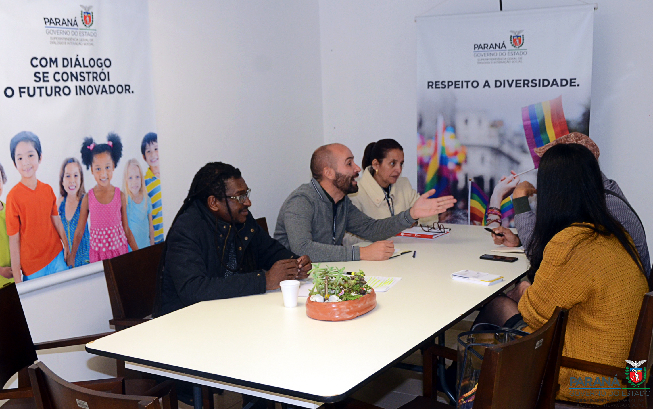 Presidente da APPAD (Associação Paranaense da Parada da Diversidade) visita a SUDIS.