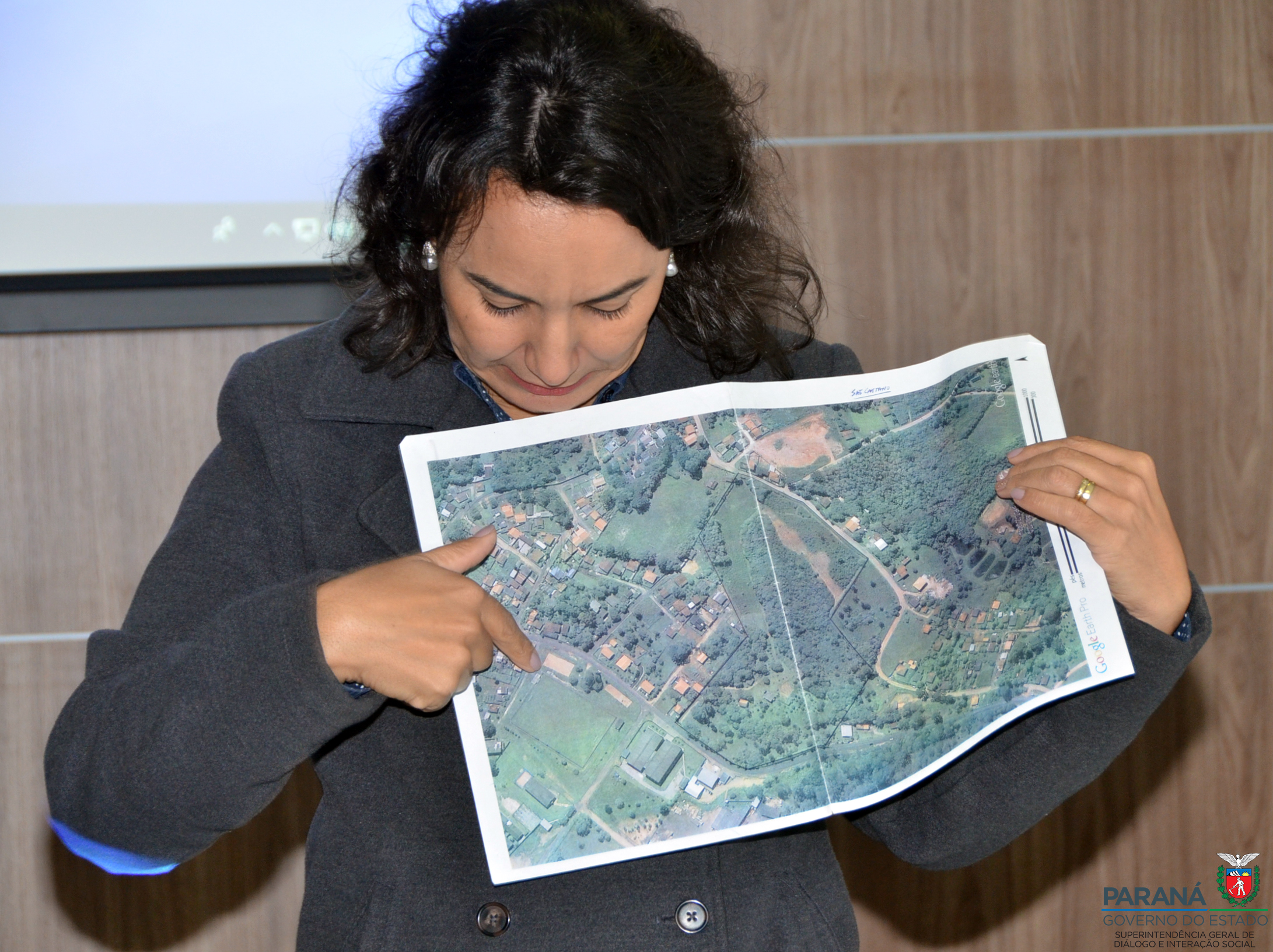 REGULARIZAÇÃO FUNDIÁRIA URBANA E POLÍTICAS DE MORADIA.