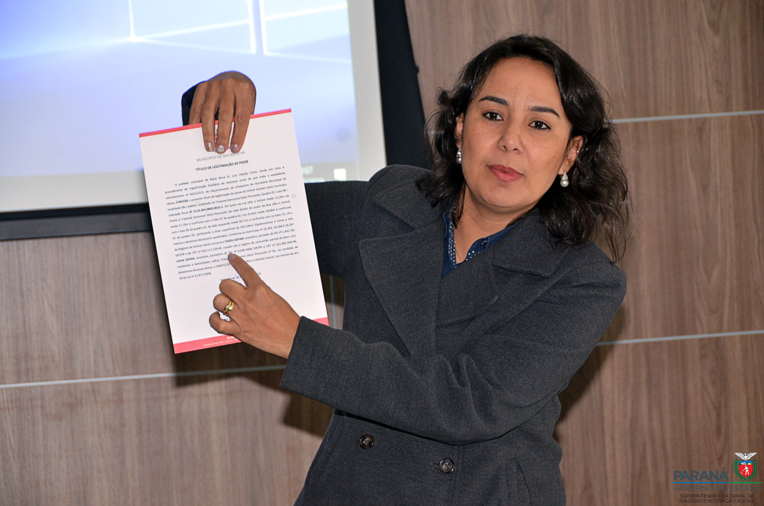 REGULARIZAÇÃO FUNDIÁRIA URBANA E POLÍTICAS DE MORADIA.