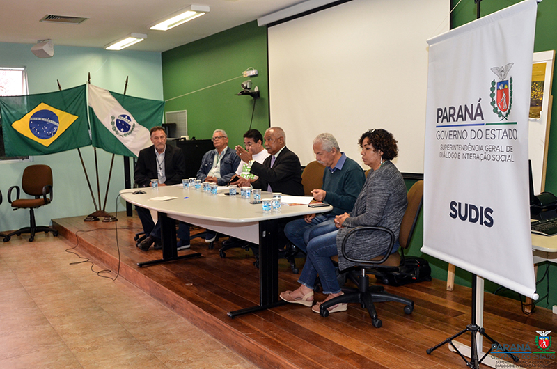 Paraná discute estratégia para diminuir acidentes de trabalho.