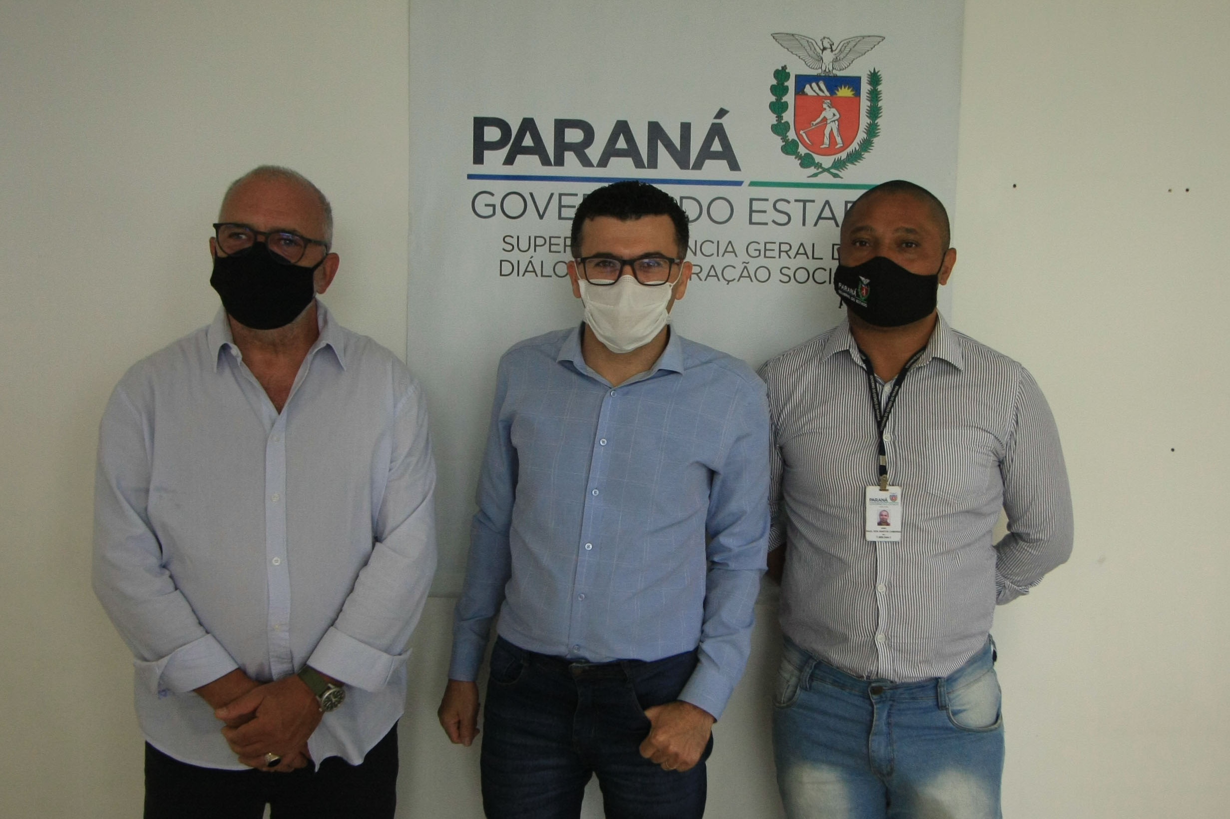 Mauro Rockenbach recebe o vereador Pastor Marciano Alves.