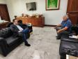 O superintendente Roland Rutyna, em reunião com Darlan Scalco, chefe de gabinete do Governador Ratinho Junior.