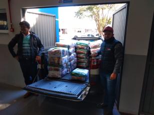 entrega de ajuda 