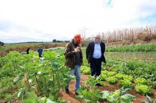 Superintendente visita acampamento Emiliano Zapata 