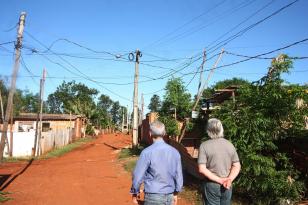 A Comissão Soluções de Conflitos Fundiários do Tribunal de Justiça do Paraná desempenhou um papel crucial na mediação de um acordo histórico em Londrina, que beneficiará aproximadamente 1000 famílias. 