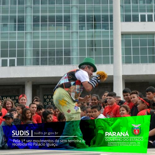 Pela 1ª vez Movimento dos Sem Terrinha é recebido no Palácio Iguaçu