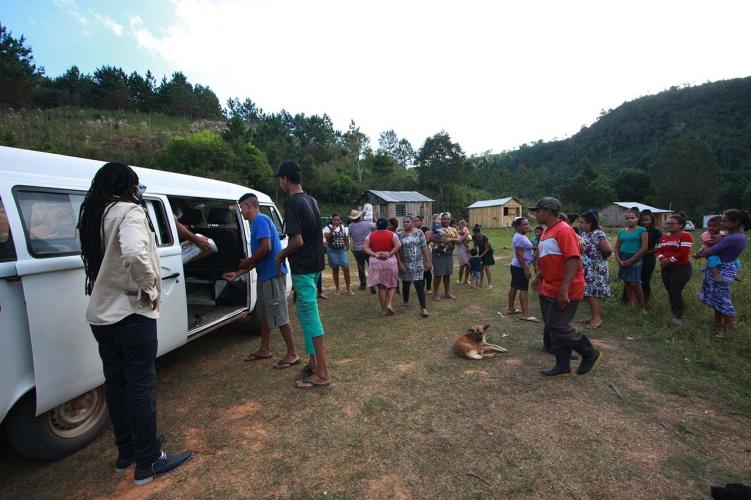 Governo do Estado entrega alimentos para comunidades quilombolas da região de Doutor Ulisses.
