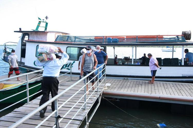 Governo realiza Mega operação para distribuir ajuda emergencial nas ilhas do Paraná.