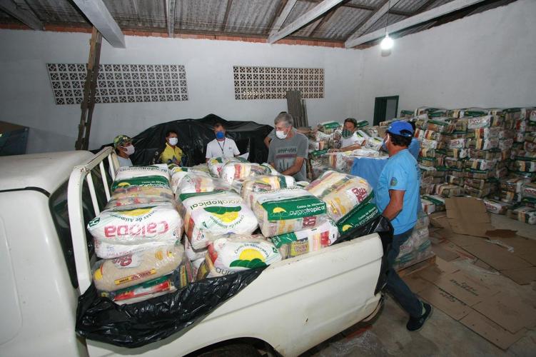 Governo realiza Mega operação para distribuir ajuda emergencial nas ilhas do Paraná.