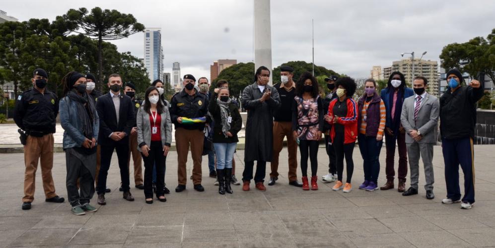 SUDIS participa de ato simbólico promovido pelo Movimento Negro em repúdio ao vandalismo em manifestações.