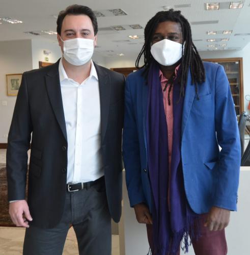 SUDIS participa de ato simbólico promovido pelo Movimento Negro em repúdio ao vandalismo em manifestações.