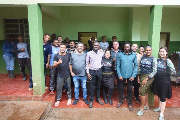 GT de Povos e Comunidades Tradicionais do Paraná visita Casa do índio em Maringá.