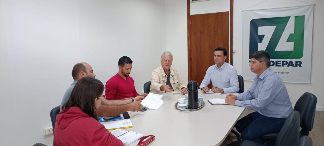 SUDIS participa de audiência com presidente da FUNDEPAR