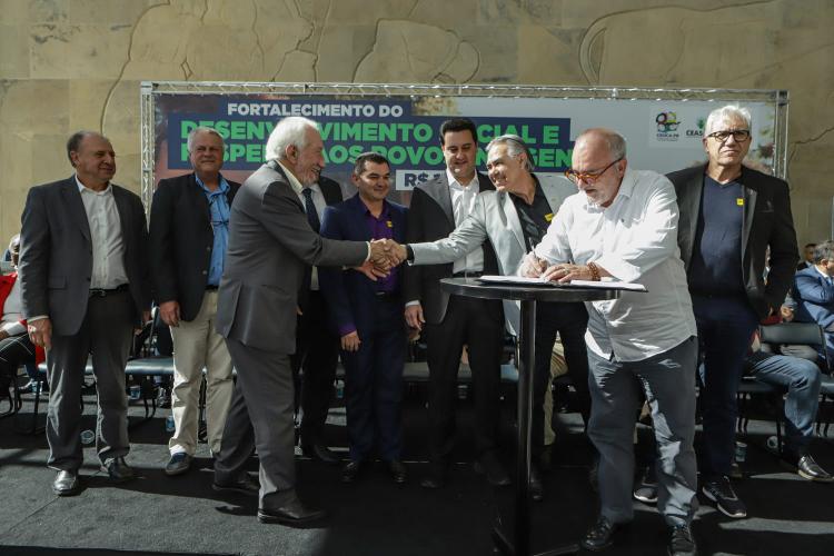 Governo do Paraná  repassa investimento voltado aos povos Indígenas do Estado que somam R$7,3 milhões.