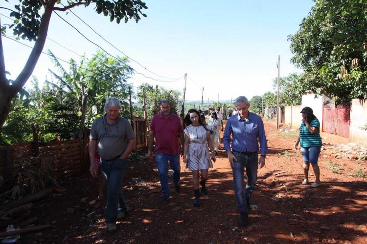 A Comissão Soluções de Conflitos Fundiários do Tribunal de Justiça do Paraná desempenhou um papel crucial na mediação de um acordo histórico em Londrina, que beneficiará aproximadamente 1000 famílias.
