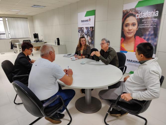 Diálogo e Mediação: Encontro entre Autoridades e Comunidade em Pauta