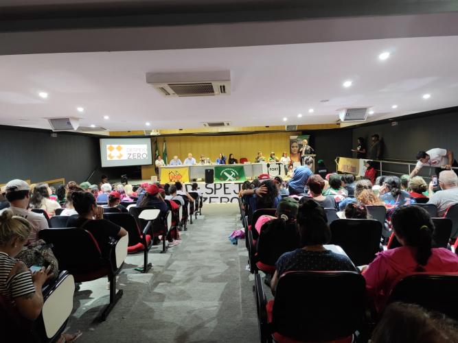 reunião despejo zero