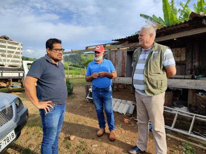 SUDIS do Governo do Paraná realiza visitas em Ortigueira