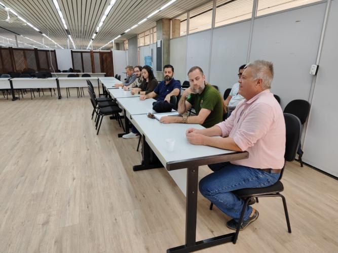 Reunião rio das Cobras