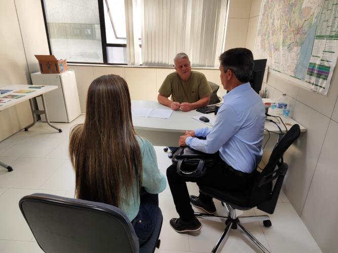 Reunião entre SUDIS e Prefeitura de Catanduvas aborda regularização fundiária e Reurb-S