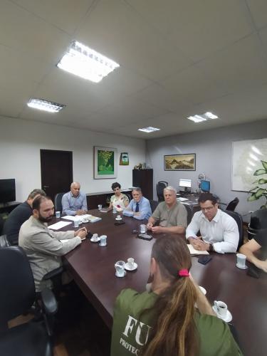 Reunião discute construção de casas sustentáveis para indígenas no Parque do Mate