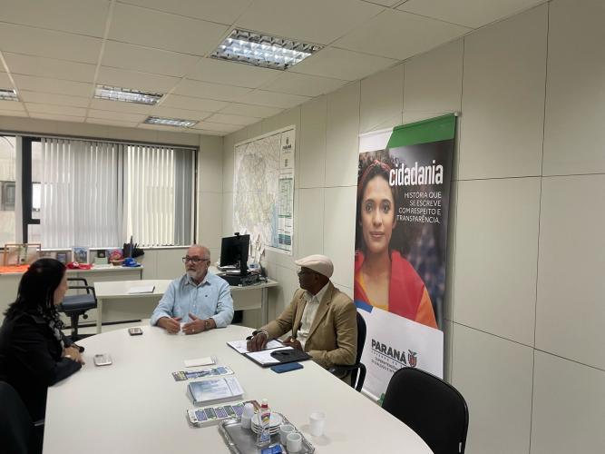 Gana e Nigéria ao Governo do Paraná