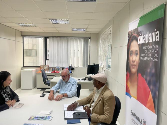 Gana e Nigéria ao Governo do Paraná