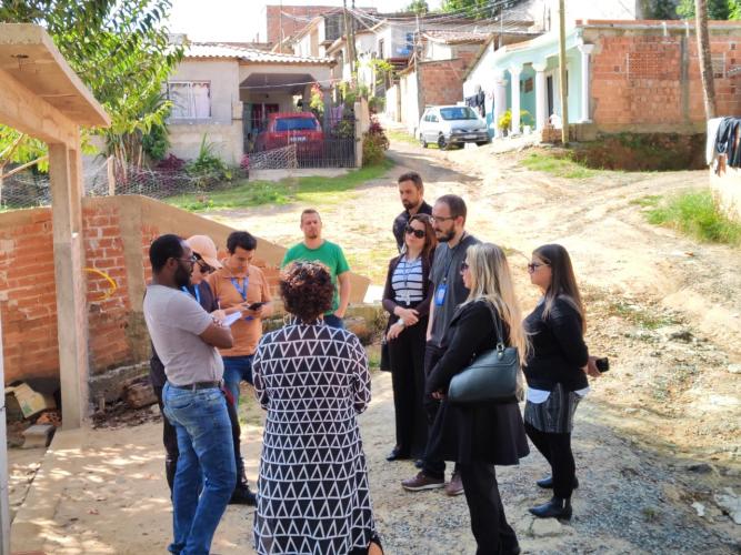 SUDIS esteve no município de Campo Magro para realizar uma visita técnica a uma área de ocupação irregular