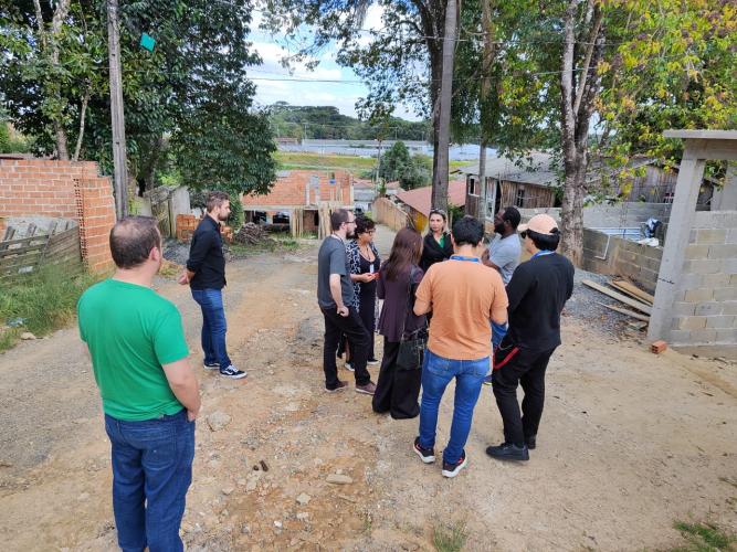 SUDIS esteve no município de Campo Magro para realizar uma visita técnica a uma área de ocupação irregular