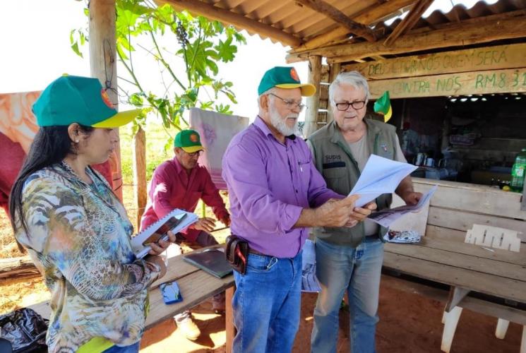 SUDIS reforça papel de articulação com a sociedade civil durante visita a acampamento de trabalhadores rurais em Xambrê