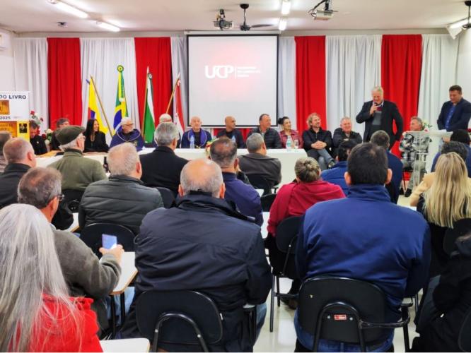 Homenagem em Pitanga reforça apoio do Governo do Paraná ao Caminho do Peabiru