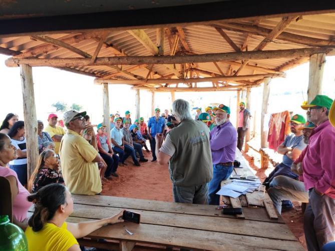 SUDIS reforça papel de articulação com a sociedade civil durante visita a acampamento de trabalhadores rurais em Xambrê