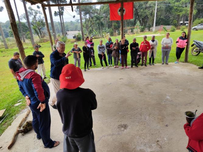 Governo do Paraná fortalece diálogo com comunidades tradicionais e trabalhadores rurais no Extremo Sul