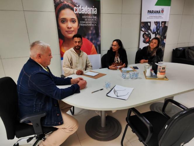 SUDIS recebe lideranças quilombolas de Adrianópolis