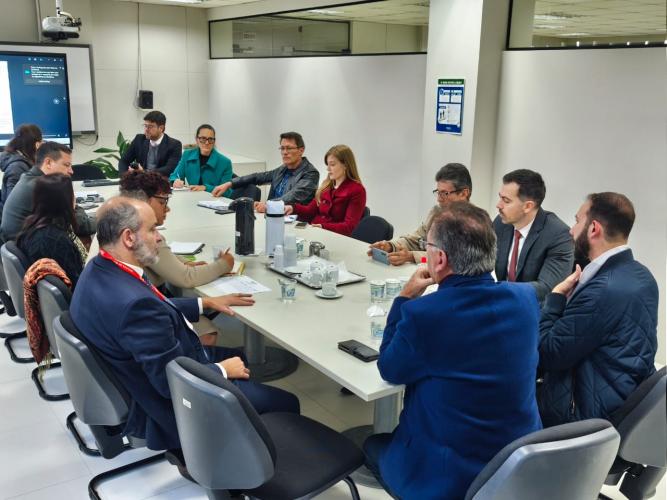 SUDIS em uma reunião na Secretaria de Estado da Administração e Previdência SEAP