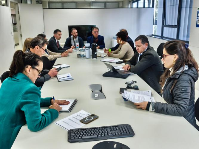 SUDIS em uma reunião na Secretaria de Estado da Administração e Previdência SEAP