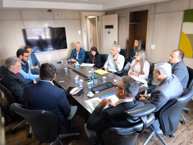 SUDIS participa de reunião na PGE-PR sobre conflito indígena em Tamarana