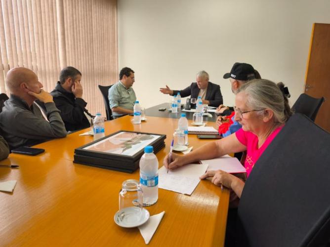 Governo do Paraná, por meio da SUDIS, avança em ações de regularização fundiária e energia elétrica em assentamentos de Castro