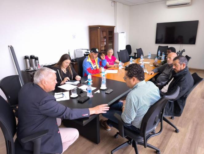 Governo do Paraná, por meio da SUDIS, avança em ações de regularização fundiária e energia elétrica em assentamentos de Castro