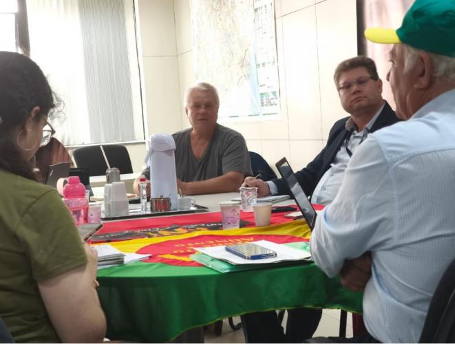 Reunião na SUDIS debate conflitos fundiários e encaminha demandas do acampamento em Xambrê