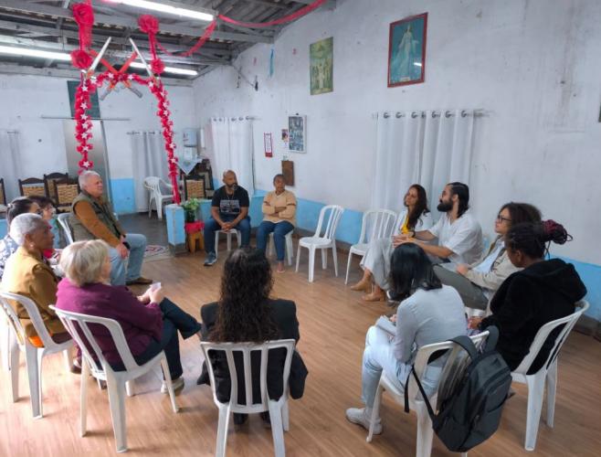 Sudis participa de reunião para buscar alternativas de permanência de famílias em área de conflito fundiário em Curitiba