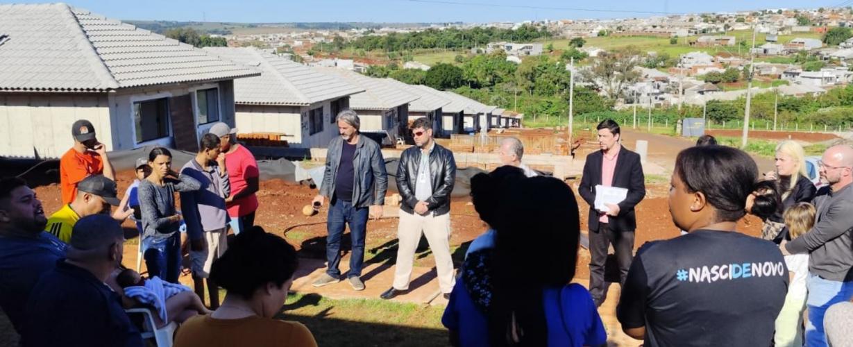 Sudis participa de visita técnica para buscar solução habitacional a 11 famílias em Maringá