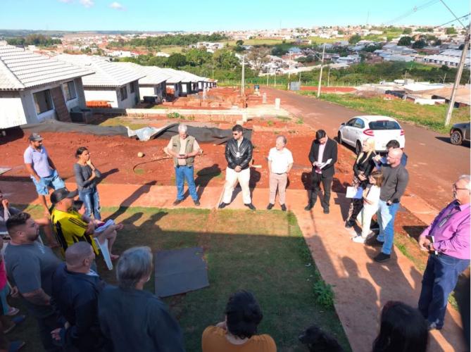 Sudis participa de visita técnica para buscar solução habitacional a 11 famílias em Maringá
