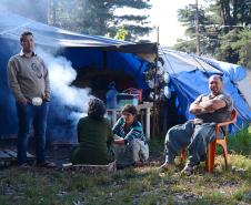 SUDIS E MINISTÉRIO PÚBLICO VISITAM ACAMPAMENTO CIGANO.