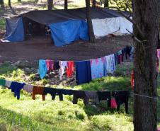 SUDIS E MINISTÉRIO PÚBLICO VISITAM ACAMPAMENTO CIGANO.
