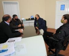  Reunião com o Prefeito José Altair Moreira (O Gringo), o Vice Prefeito Professor Claudemir Pereira e a moradora de Tijucas do Sul.