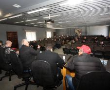 Paz no Campo e nas Cidades é tema de curso para Oficiais da PM no Paraná.