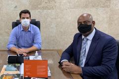  o Assessor da Superintendência  Geral de Dialogo e Interação Social (SUDIS) Saul Dorval,  visitou o Vice-Prefeito de Curitiba Eduardo Pimentel.