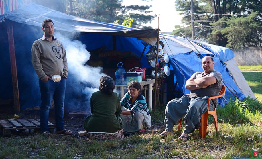 SUDIS E MINISTÉRIO PÚBLICO VISITAM ACAMPAMENTO CIGANO.